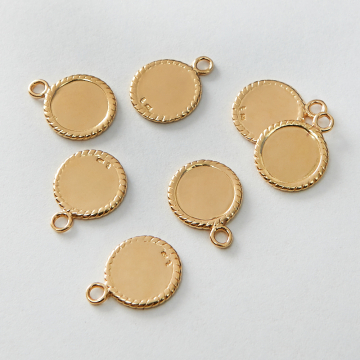 Srebrna zawieszka kółko ze skręcanym rantem AG925 pozłacana 11mm