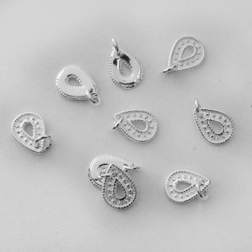 Srebrna zawieszka mini łezka w kropeczki AG925 8mm