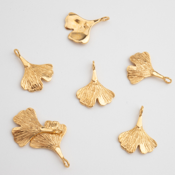 Srebrna zawieszka liść miłorzębu w okuciu AG925 18,5mm