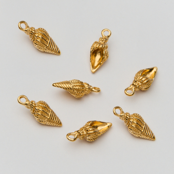 Srebrna zawieszka muszelka długa AG925 pozłacana 17mm