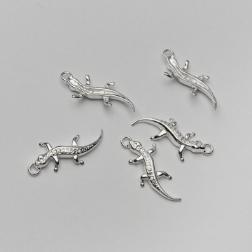 Srebrna zawieszka jaszczurka AG925 24mm