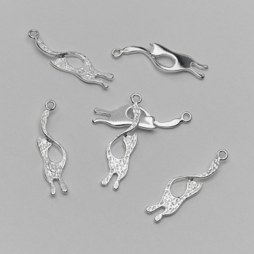 Srebrna zawieszka kotek z ogonem do góry AG925 25mm