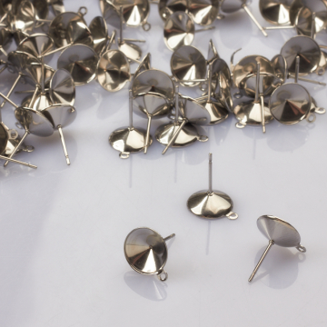 Sztyfty do rivoli z podwieszeniem w kolorze srebrnym 10mm