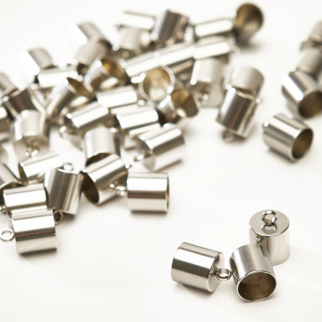 Końcówki ze stali chirurgicznej w kolorze srebrnym 9mm