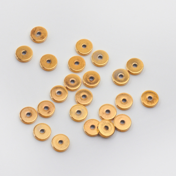 Przekładka ze stali chirurgicznej krążek 8mm w kolorze złotym 8mm