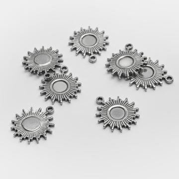 Zawieszka ze stali szlachetnej serwetka w kolorze srebrnym 16mm