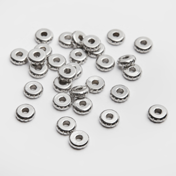 Przekładka oponka ze stali chirurgicznej w kolorze srebrnym 6mm