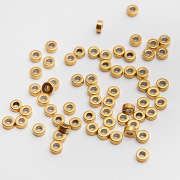 Przekładka oponka ze stali chirurgicznej w kolorze złotym 3mm