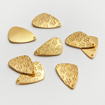 Zawieszka łezka wygięta w kwiatki ze stali szlachetnej w kolorze złotym 22mm