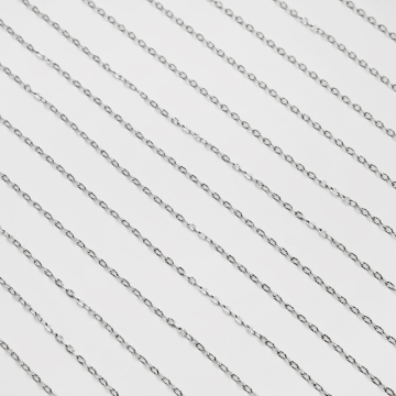 Łańcuszek owal nacinany ze stali chirurgicznej w kolorze srebrnym 3,7x2,2mm