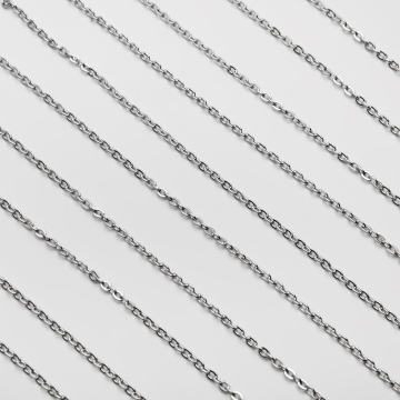 Łańcuszek owal gruby ze stali chirurgicznej w kolorze srebrnym 4x3mm