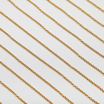 Łańcuszek małe owale ze stali chirurgicznej w kolorze złotym 3x2,4mm