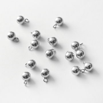 Zawieszka ze stali chirurgicznej kulka gładka w kolorze srebrnym 6mm