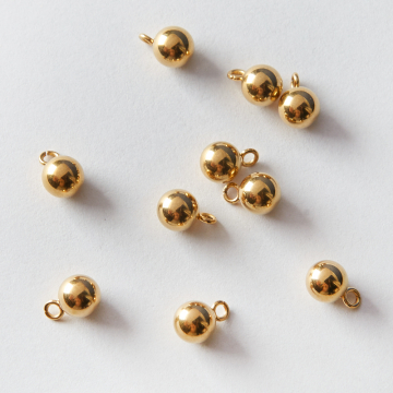 Zawieszka ze stali chirurgicznej kulka gładka w kolorze złotym 6mm PVD