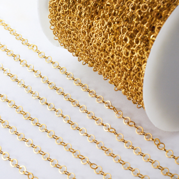 Łańcuch ze stali chirurgicznej kółka błyszczące w kolorze złotym 4mm PVD