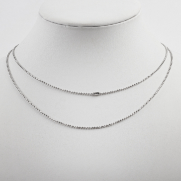 Łańcuszek ze stali chirurgicznej kuleczki z zapięciem w kolorze srebrnym 45cm