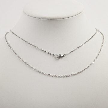 Łańcuszek ze stali chirurgicznej mini owal z zapięciem w kolorze srebrnym 45cm