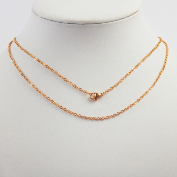 Łańcuszek ze stali chirurgicznej mini owal z zapięciem w kolorze złotym 45cm PVD