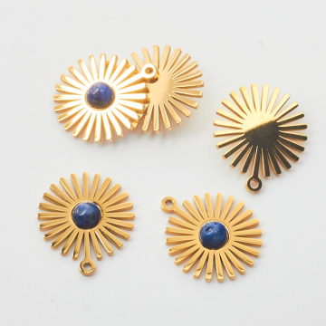 Zawieszka ze stali chirurgicznej słoneczko z lapisem lazuli w kolorze złotym 14mm