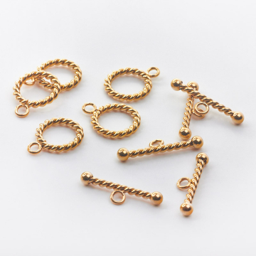 Zapięcie ze stali chirurgicznej kółko z patyczkiem skręcane w kolorze złotym 14,5mm