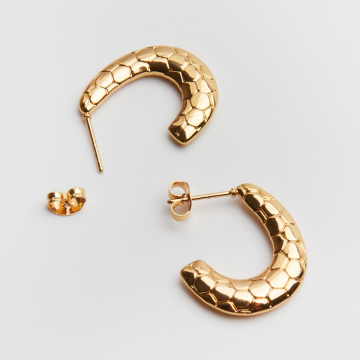 Kolczyki ze stali chirurgicznej skóra węża w kolorze złotym 23mm PVD