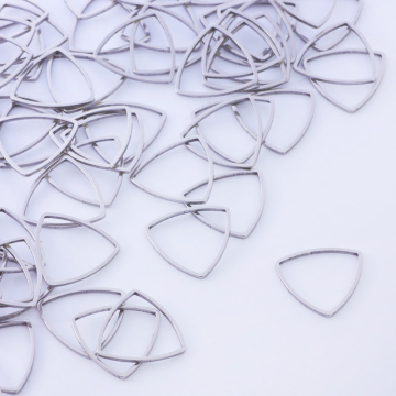 Baza geometryczna ze stali chirurgicznej trójkąt zaokrąglony w kolorze srebrnym 16mm