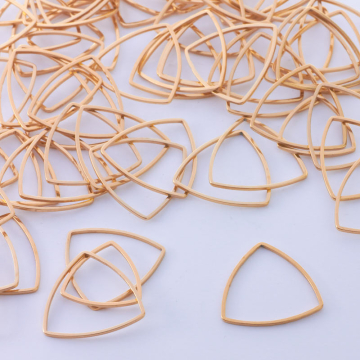 Baza geometryczna ze stali chirurgicznej trójkąt zaokrąglony w kolorze złotym 20mm