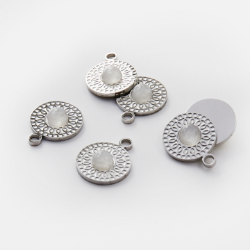 Zawieszka ze stali chirurgicznej kółko z kryształem górskim w kolorze srebrnym 19mm