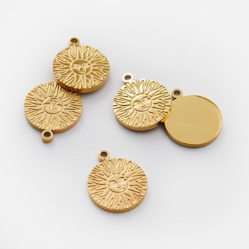Zawieszka ze stali chirurgicznej grawerowana kółko ze słoneczkiem w kolorze złotym 11,5mm PVD