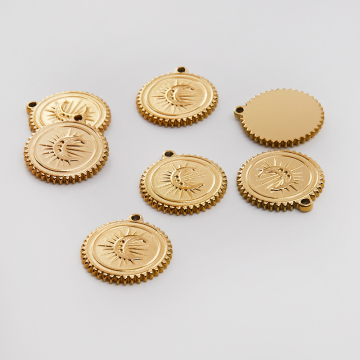 Zawieszka ze stali chirurgicznej rogiem obfitości w kolorze złotym 19,5mm PVD