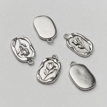 Zawieszka ze stali chirurgicznej tulipan w kolorze srebrnym 20mm