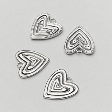 Zawieszka ze stali chirurgicznej multi serce w kolorze srebrnym 19mm