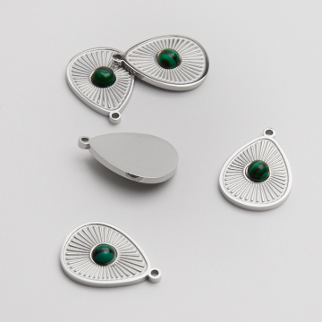 Zawieszka ze stali chirurgicznej łezka z malachitem w kolorze srebrnym 18mm