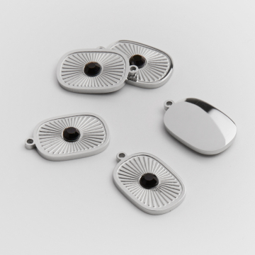 Zawieszka ze stali chirurgicznej zaokrąglony prostokąt z czarną cyrkonią w kolorze srebrnym 18mm