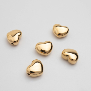Koralik ze stali chirurgicznej serce w kolorze złotym 9x10,5mm PVD