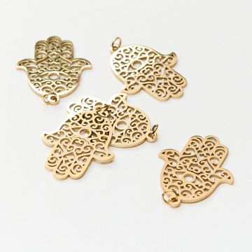 Zawieszka ze stali chirurgicznej ręka fatimy ażurowa do naszyjników w kolorze złotym 26mm PVD