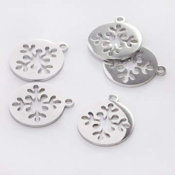 Zawieszka ze stali szlachetnej kwiatek w kółku w kolorze srebrnym 15mm