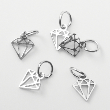 Zawieszka ze stali szlachetnej mini diamencik w kolorze srebrnym 9mm