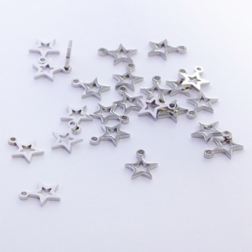 Zawieszka ze stali szlachetnej gwiazdka w kolorze srebrnym 9mm