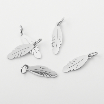 Zawieszka ze stali piórko w kolorze srebrnym 16mm