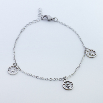 Bransoletka ze stali chirurgicznej trzy korony w kółku w kolorze srebrnym 19cm