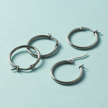 Kolczyki koła ze stali chirurgicznej w kolorze srebrnym 25mm