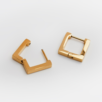 Kolczyki kajdanki ze stali chirurgicznej kwadraty w kolorze złotym 14mm