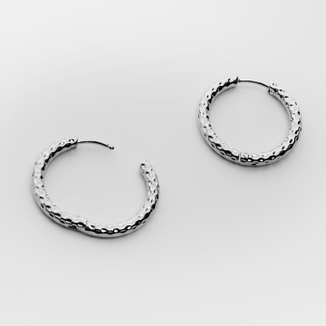 Kolczyki kajdanki ze stali szlachetnej koła karbowane w kolorze srebrnym 21mm