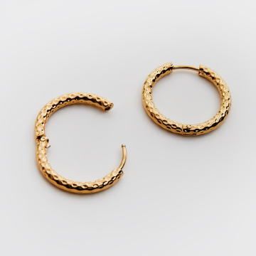 Kolczyki kajdanki ze stali szlachetnej koła karbowane w kolorze złotym 21mm