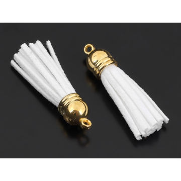 Chwost z rzemienia zamszowego w złotym okuciu biały 4cm Chwost z rzemienia zamszowego w złotym okuciu biały 4cm