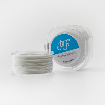 Sznurek biały 1,2mm w pudełeczku 22m