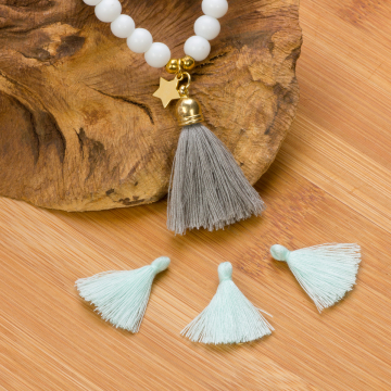 Chwost jasny turkus 25mm