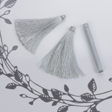 Chwost z wiskozy srebrny 6,5cm