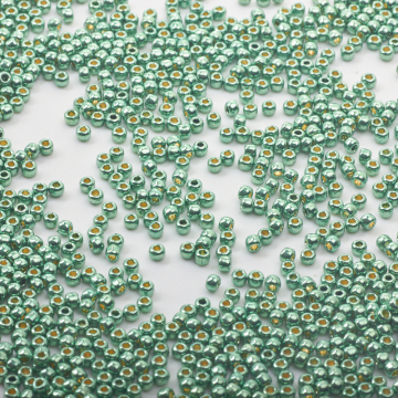 Koraliki TOHO - Round 8/0  Permafinish - Galvanized Jade Green